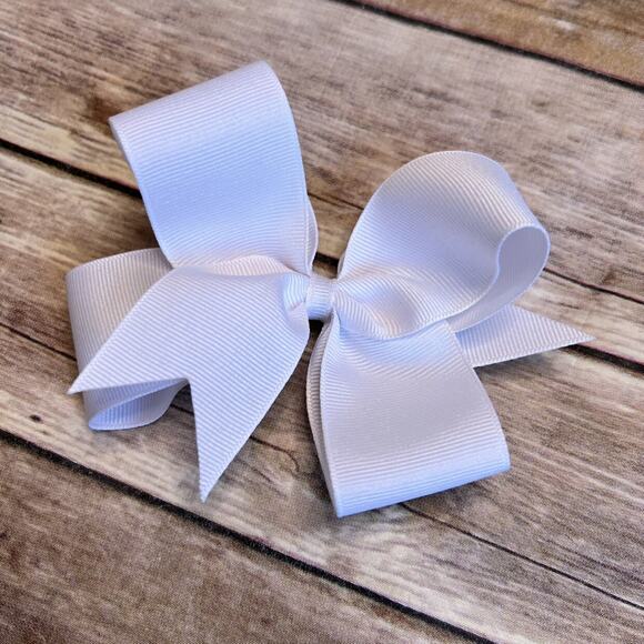 Matilda Jane White Hair Bow - Picture 2 of 3